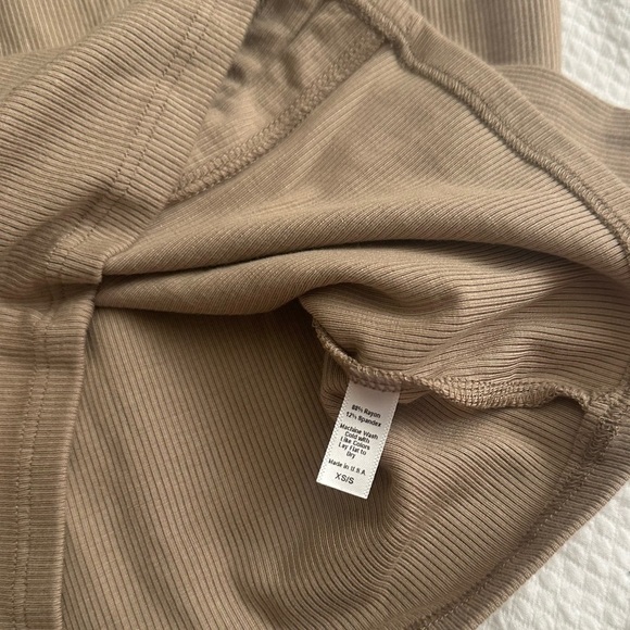 NWT💕 Joah Brown Invisible Zip Ribbed Long sleeve - Taupe XS/S - Picture 7 of 7